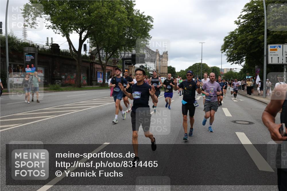 29.06.2025 - hella hamburg halbmarathon Yannick Fuchs http://msf.ph/oto/8314465 29.06.2025 10:50:43 20KM 1485, 1583, 1955, 2034, 2741, 3413, 3435, 3836, 4940, 5033, 5418, 5492, 6399, 6416, 6835, 7716, 8393, 8542, 8652, 8669, 8825, 9488, 9727, 9820, 9884, 9907, 9934, 10133, 10212, 11083, 11212, 11590, 11612, 12014, 12348, 12440, 12523, 12590, 12712, 13394, 13666, 13750, 13863, 14139, 14369, 14408, 14678, 15097, 15145, 15431, 15695, 15712, 15726, 16113, 16257, 16261, 16470, 16634, 16679, 17617, 18208, 18652, 18719, 18899, 19091, 19184 meine-sportfotos.de