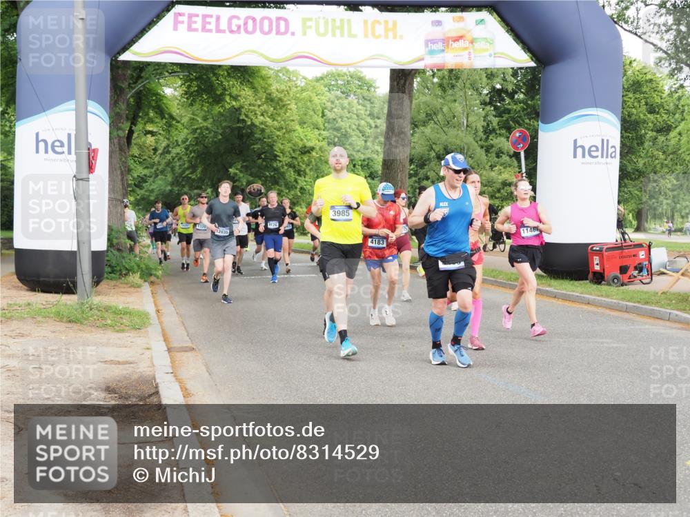 29.06.2025 - hella hamburg halbmarathon MichiJ http://msf.ph/oto/8314529 29.06.2025 10:36:28 Zwischen KM18-KM19 1163, 1176, 1537, 1914, 2516, 3976, 3985, 4183, 4185, 5024, 5421, 5460, 6377, 6389, 9649, 11467, 11779, 14383, 15519, 15917, 16094, 16269, 17127, 18598, 18873 meine-sportfotos.de