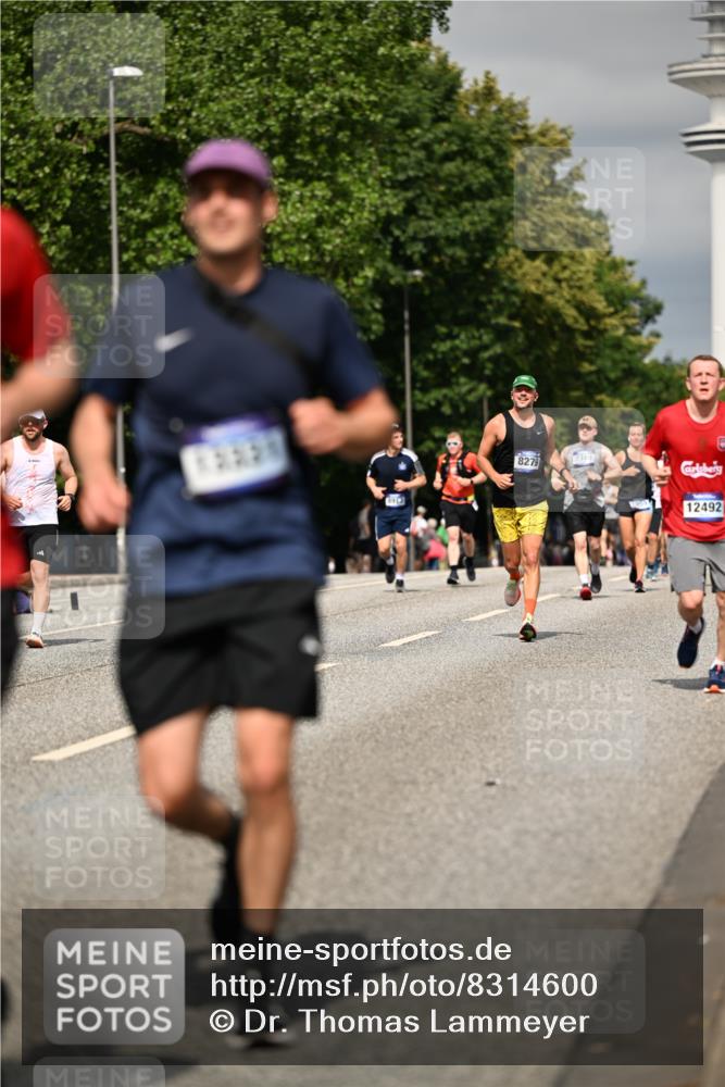 29.06.2025 - hella hamburg halbmarathon Dr. Thomas Lammeyer http://msf.ph/oto/8314600 29.06.2025 10:17:13 Kennedybrücke 1007, 1328, 1859, 2961, 2987, 3218, 3729, 4554, 4950, 5232, 5597, 5598, 6026, 7346, 8115, 8279, 8913, 9128, 9527, 10581 meine-sportfotos.de