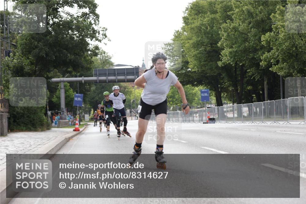 29.06.2025 - hella hamburg halbmarathon Jannik Wohlers http://msf.ph/oto/8314627 29.06.2025 08:59:23 Lombardsbrücke  meine-sportfotos.de