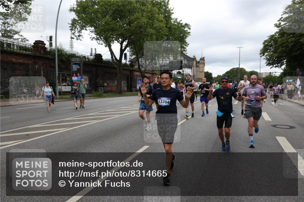 29.06.2025 - hella hamburg halbmarathon Yannick Fuchs http://msf.ph/oto/8314665 29.06.2025 10:50:43 20KM 1485, 1583, 1955, 2034, 2741, 3413, 3435, 3836, 4940, 5033, 5418, 5492, 6399, 6416, 6835, 7716, 8393, 8542, 8652, 8669, 8825, 9488, 9727, 9820, 9884, 9907, 9934, 10133, 10212, 11083, 11212, 11590, 11612, 12014, 12348, 12440, 12523, 12590, 12712, 13394, 13666, 13750, 13863, 14139, 14369, 14408, 14678, 15097, 15145, 15431, 15695, 15712, 15726, 16113, 16257, 16261, 16470, 16634, 16679, 17617, 18208, 18652, 18719, 18899, 19091, 19184 meine-sportfotos.de