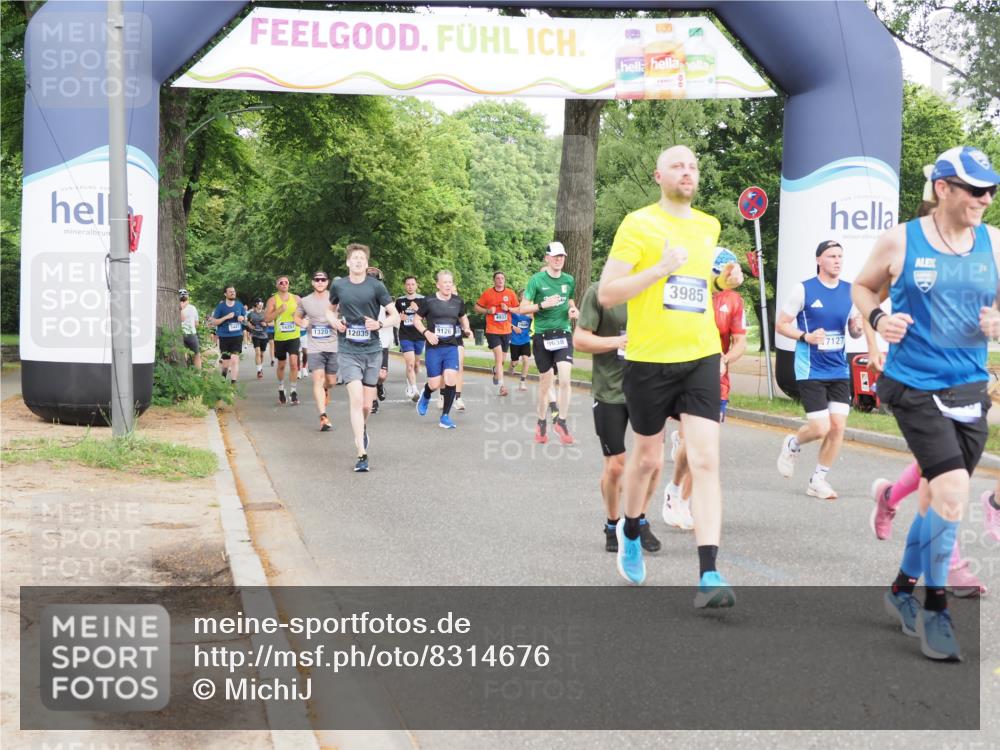 29.06.2025 - hella hamburg halbmarathon MichiJ http://msf.ph/oto/8314676 29.06.2025 10:36:29 Zwischen KM18-KM19 1537, 2516, 3976, 3985, 4183, 4185, 5024, 5460, 5705, 6389, 9126, 9638, 9649, 11467, 11779, 14383, 15519, 15917, 16094, 16269, 17127, 18598, 18873 meine-sportfotos.de