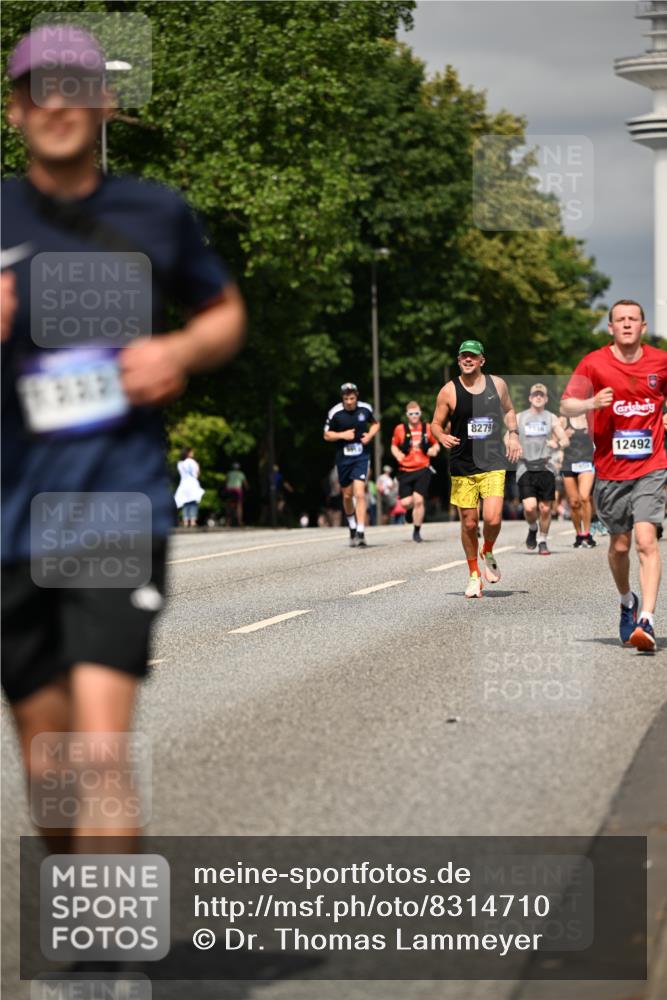 29.06.2025 - hella hamburg halbmarathon Dr. Thomas Lammeyer http://msf.ph/oto/8314710 29.06.2025 10:17:14 Kennedybrücke 1007, 1328, 1859, 2961, 2987, 3218, 3729, 4554, 4950, 5232, 5597, 5598, 6026, 7346, 8115, 8279, 8913, 9128, 9527, 10581 meine-sportfotos.de