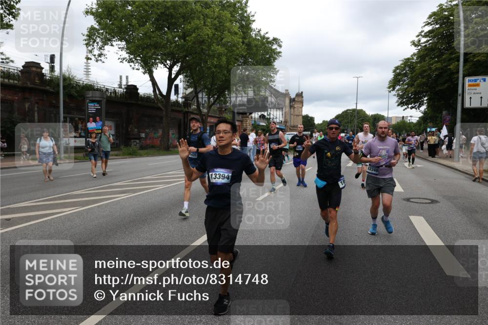 29.06.2025 - hella hamburg halbmarathon Yannick Fuchs http://msf.ph/oto/8314748 29.06.2025 10:50:44 20KM 1485, 1583, 1955, 2034, 2741, 3413, 3435, 3836, 4940, 5033, 5418, 5492, 6399, 6416, 6835, 7716, 8393, 8542, 8652, 8669, 8825, 9488, 9727, 9820, 9884, 9907, 9934, 10133, 10212, 11083, 11212, 11590, 11612, 12014, 12348, 12440, 12523, 12590, 12712, 13394, 13666, 13750, 13863, 14139, 14369, 14408, 14678, 15097, 15145, 15431, 15695, 15712, 15726, 16113, 16257, 16261, 16470, 16634, 17617, 17779, 18208, 18652, 18719, 18899, 19091, 19184 meine-sportfotos.de