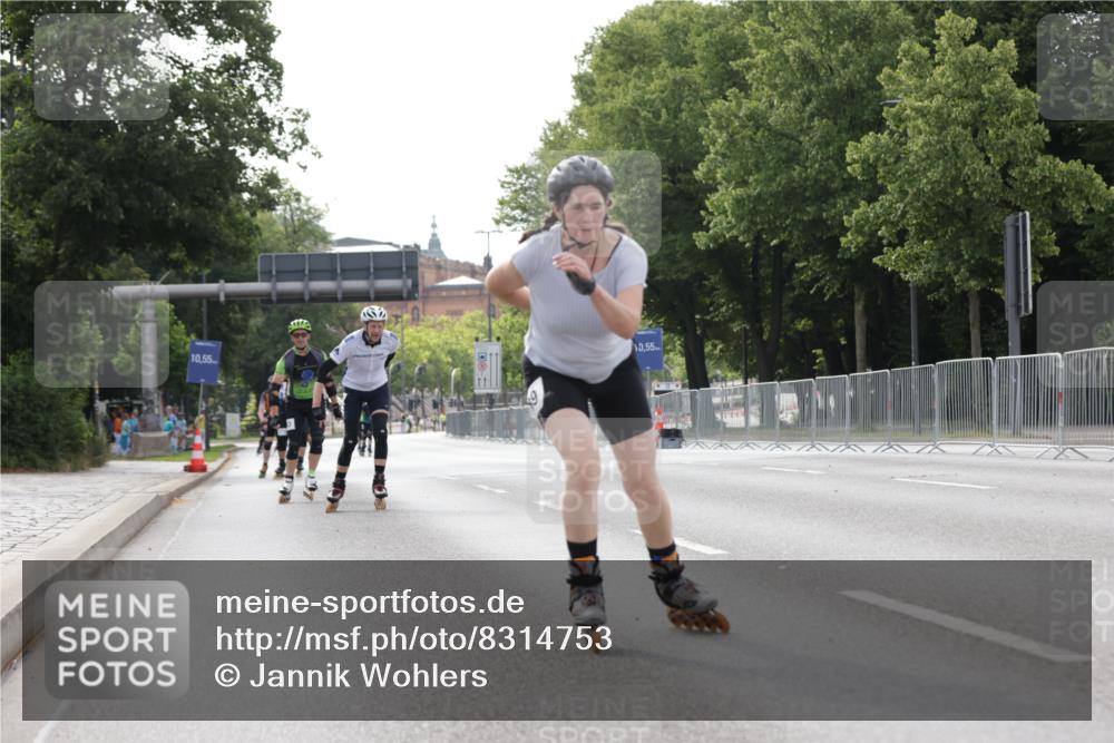 29.06.2025 - hella hamburg halbmarathon Jannik Wohlers http://msf.ph/oto/8314753 29.06.2025 08:59:24 Lombardsbrücke  meine-sportfotos.de