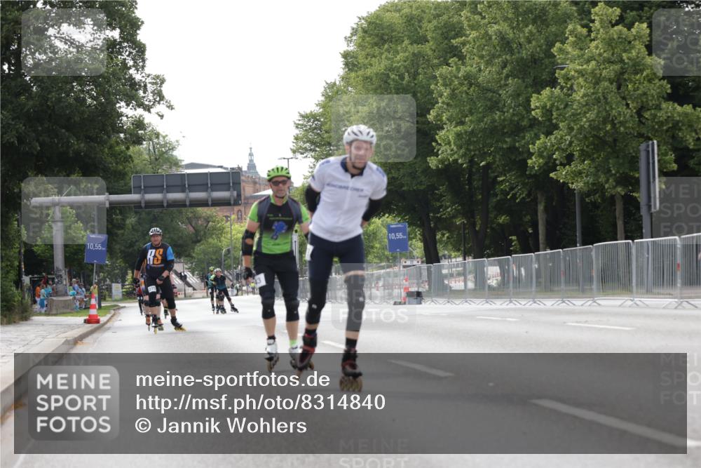 29.06.2025 - hella hamburg halbmarathon Jannik Wohlers http://msf.ph/oto/8314840 29.06.2025 08:59:26 Lombardsbrücke  meine-sportfotos.de