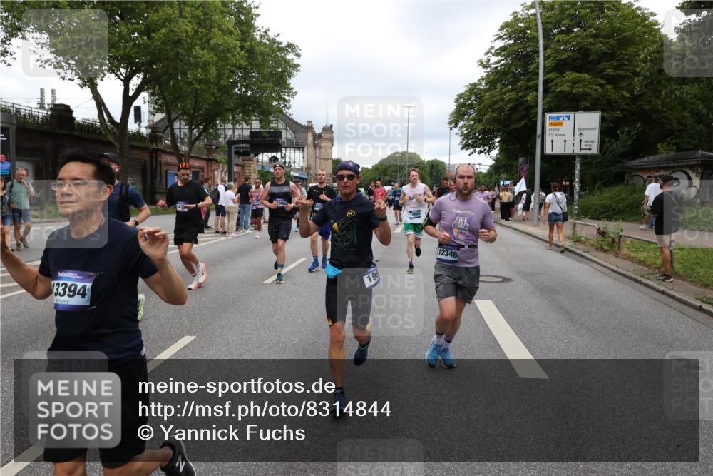29.06.2025 - hella hamburg halbmarathon Yannick Fuchs http://msf.ph/oto/8314844 29.06.2025 10:50:44 20KM 1485, 1583, 1955, 2034, 2741, 3413, 3435, 3836, 4940, 5033, 5418, 5492, 6399, 6416, 6835, 7716, 8393, 8542, 8652, 8669, 8825, 9488, 9727, 9820, 9884, 9907, 9934, 10133, 10212, 11083, 11212, 11590, 11612, 12014, 12348, 12440, 12523, 12590, 12712, 13394, 13666, 13750, 13863, 14139, 14369, 14408, 14678, 15097, 15145, 15431, 15695, 15712, 15726, 16113, 16257, 16261, 16470, 16634, 17617, 17779, 18208, 18652, 18719, 18899, 19091, 19184 meine-sportfotos.de