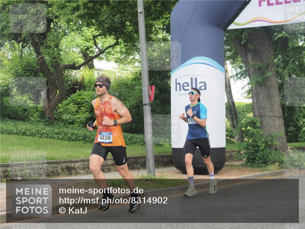 29.06.2025 - hella hamburg halbmarathon KatJ http://msf.ph/oto/8314902 29.06.2025 10:15:43 Zwischen KM18-KM19 4338, 8376 meine-sportfotos.de