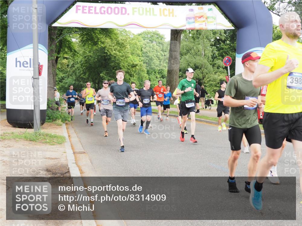 29.06.2025 - hella hamburg halbmarathon MichiJ http://msf.ph/oto/8314909 29.06.2025 10:36:30 Zwischen KM18-KM19 1537, 2516, 3976, 3985, 4183, 4185, 5024, 5460, 5705, 6389, 9126, 9638, 9649, 10053, 11467, 15519, 15917, 16094, 16269, 17127, 18598, 18873 meine-sportfotos.de