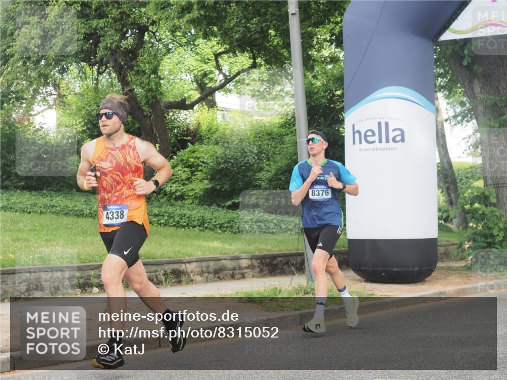 29.06.2025 - hella hamburg halbmarathon KatJ http://msf.ph/oto/8315052 29.06.2025 10:15:43 Zwischen KM18-KM19 4338, 8376 meine-sportfotos.de
