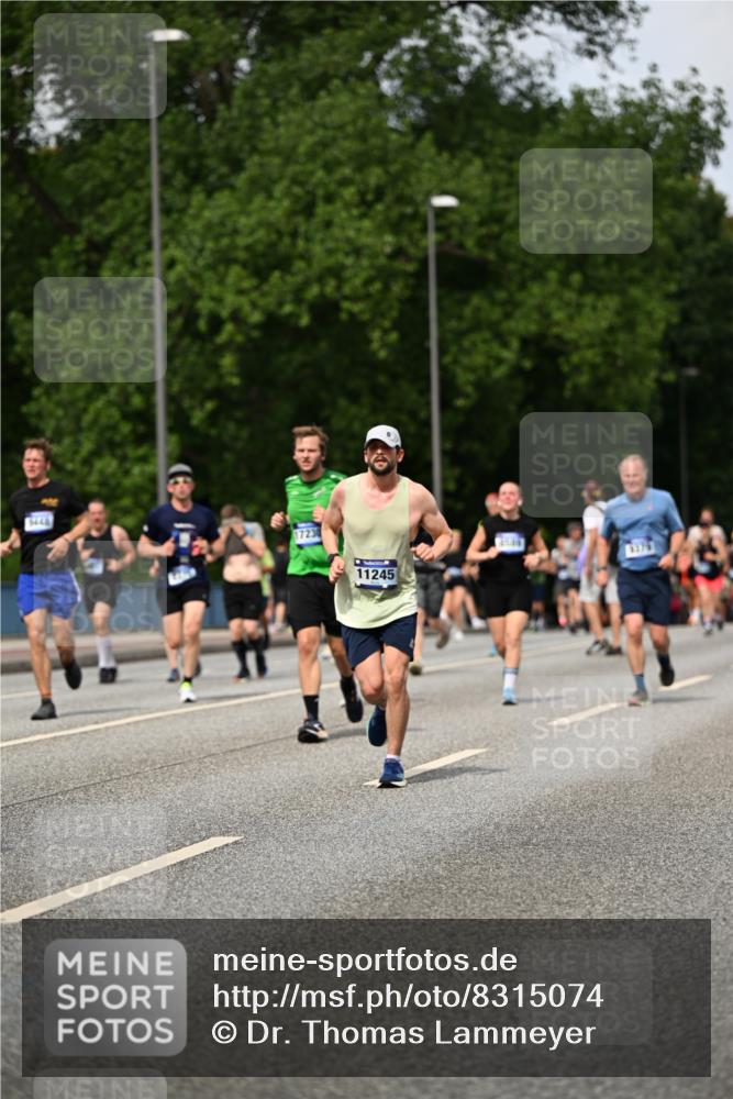 29.06.2025 - hella hamburg halbmarathon Dr. Thomas Lammeyer http://msf.ph/oto/8315074 29.06.2025 10:38:42 Kennedybrücke 1025, 1705, 2355, 2376, 2510, 2511, 2751, 2801, 3145, 3420, 3829, 4479, 4540, 4942, 5609, 6034, 6105, 6171, 6310, 6718, 6727, 6843, 7299, 7644, 8021, 8202, 8589, 8965, 9379, 9448, 9514, 10674, 11122, 11245 meine-sportfotos.de