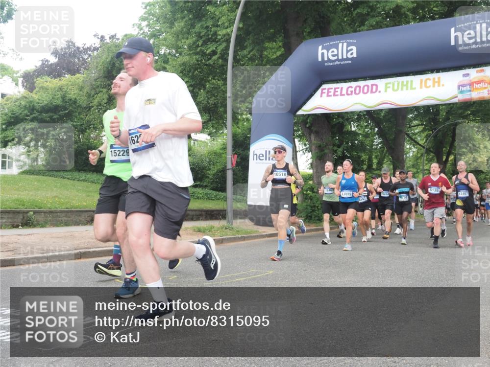 29.06.2025 - hella hamburg halbmarathon KatJ http://msf.ph/oto/8315095 29.06.2025 10:45:17 Zwischen KM18-KM19 1319, 4319, 4379, 4708, 5084, 6138, 6147, 6531, 8744 meine-sportfotos.de