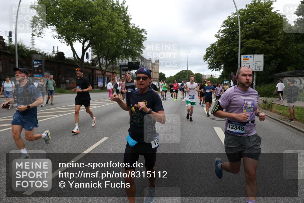 29.06.2025 - hella hamburg halbmarathon Yannick Fuchs http://msf.ph/oto/8315112 29.06.2025 10:50:44 20KM 1485, 1583, 1955, 2034, 2741, 3413, 3435, 3836, 4940, 5033, 5418, 5492, 6399, 6416, 6835, 7716, 8393, 8542, 8652, 8669, 8825, 9488, 9727, 9820, 9884, 9907, 9934, 10133, 10212, 11083, 11212, 11590, 11612, 12014, 12348, 12440, 12523, 12590, 12712, 13394, 13666, 13750, 13863, 14139, 14369, 14408, 14678, 15097, 15145, 15431, 15695, 15712, 15726, 16113, 16257, 16261, 16470, 16634, 17617, 17779, 18208, 18652, 18719, 18899, 19091, 19184 meine-sportfotos.de