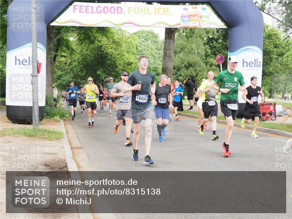 29.06.2025 - hella hamburg halbmarathon MichiJ http://msf.ph/oto/8315138 29.06.2025 10:36:31 Zwischen KM18-KM19 1537, 2516, 3976, 3985, 4183, 4185, 5024, 5460, 5705, 8302, 9126, 9638, 9649, 9965, 10053, 11467, 12035, 12840, 15519, 15917, 17127, 18350, 18598, 18873 meine-sportfotos.de