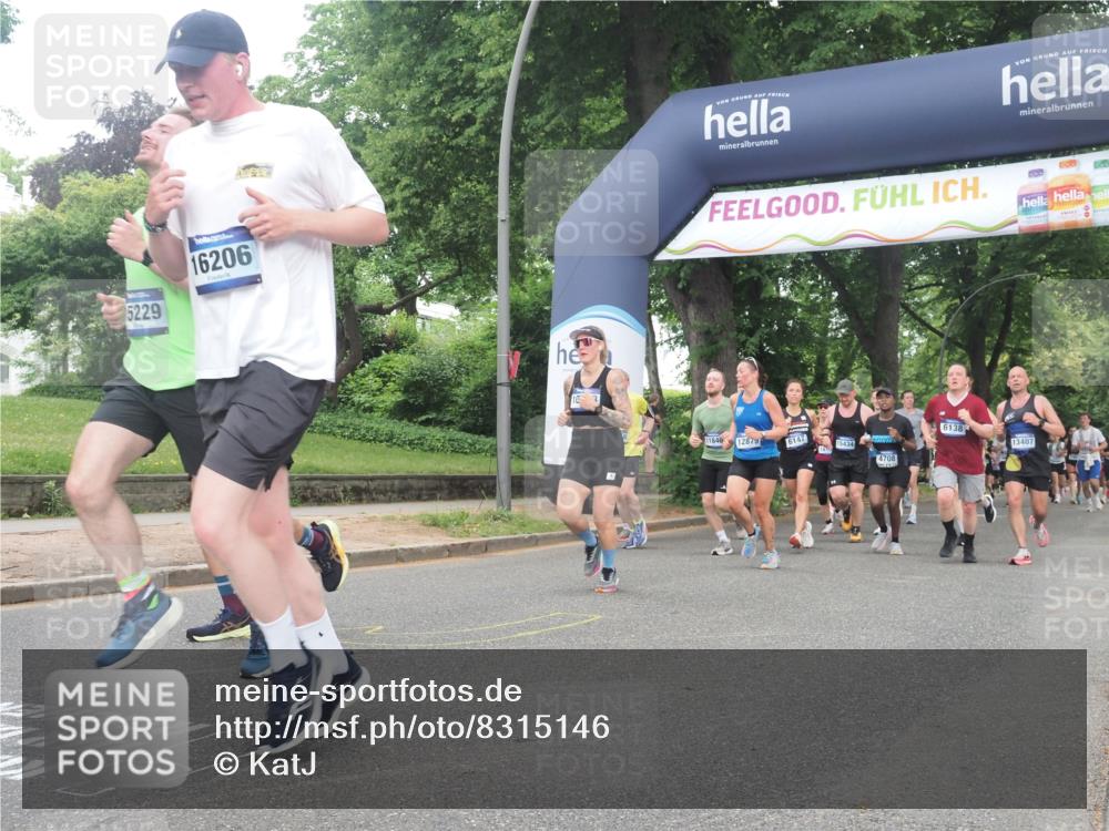 29.06.2025 - hella hamburg halbmarathon KatJ http://msf.ph/oto/8315146 29.06.2025 10:45:17 Zwischen KM18-KM19 1319, 4319, 4379, 4708, 5084, 6138, 6147, 6531, 8744 meine-sportfotos.de