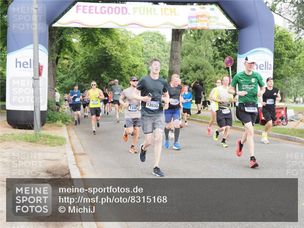 29.06.2025 - hella hamburg halbmarathon MichiJ http://msf.ph/oto/8315168 29.06.2025 10:36:31 Zwischen KM18-KM19 1537, 2516, 3976, 3985, 4183, 4185, 5024, 5460, 5705, 8302, 9126, 9638, 9649, 9965, 10053, 11467, 12035, 12840, 15519, 15917, 17127, 18350, 18598, 18873 meine-sportfotos.de