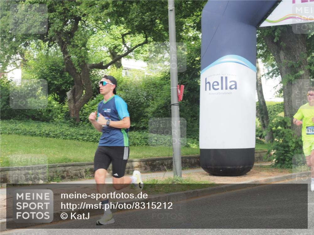 29.06.2025 - hella hamburg halbmarathon KatJ http://msf.ph/oto/8315212 29.06.2025 10:15:44 Zwischen KM18-KM19 4338, 8376 meine-sportfotos.de