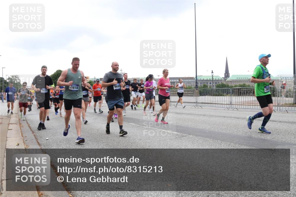 29.06.2025 - hella hamburg halbmarathon Lena Gebhardt http://msf.ph/oto/8315213 29.06.2025 10:47:08 Lombardsbrücke 1720, 12538, 7412, 107, 1618, 050, 9691, 7073, 2981, 1073, 1185, 1286, 1363, 1371, 1375, 1463, 1523, 1593, 1607, 1704, 1720, 1961, 1999, 2162, 2211, 2320, 2327, 2537, 2555, 2556, 2665, 2981, 3277, 3406, 3407, 3734, 3823, 4184, 4202, 4239, 4296, 4325, 4342, 4483, 4806, 4895, 5111, 5114, 5700, 5796, 5895, 5953, 6255, 6256, 6485, 6496, 6740, 6879, 6995, 7073, 7412, 7430, 7431, 7630, 7631, 7827, 8105, 8131, 8486, 8553, 8684, 8706, 8915, 8953, 8967, 9018, 16987 meine-sportfotos.de