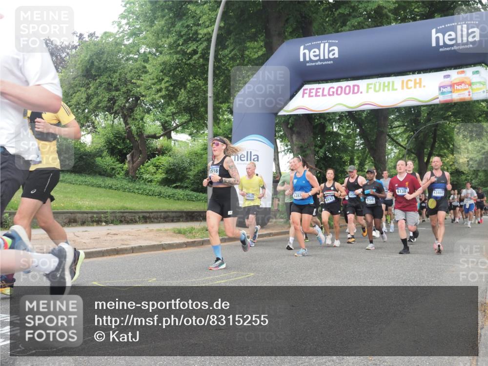 29.06.2025 - hella hamburg halbmarathon KatJ http://msf.ph/oto/8315255 29.06.2025 10:45:17 Zwischen KM18-KM19 1319, 4319, 4379, 4708, 5084, 6138, 6147, 6531, 8744 meine-sportfotos.de