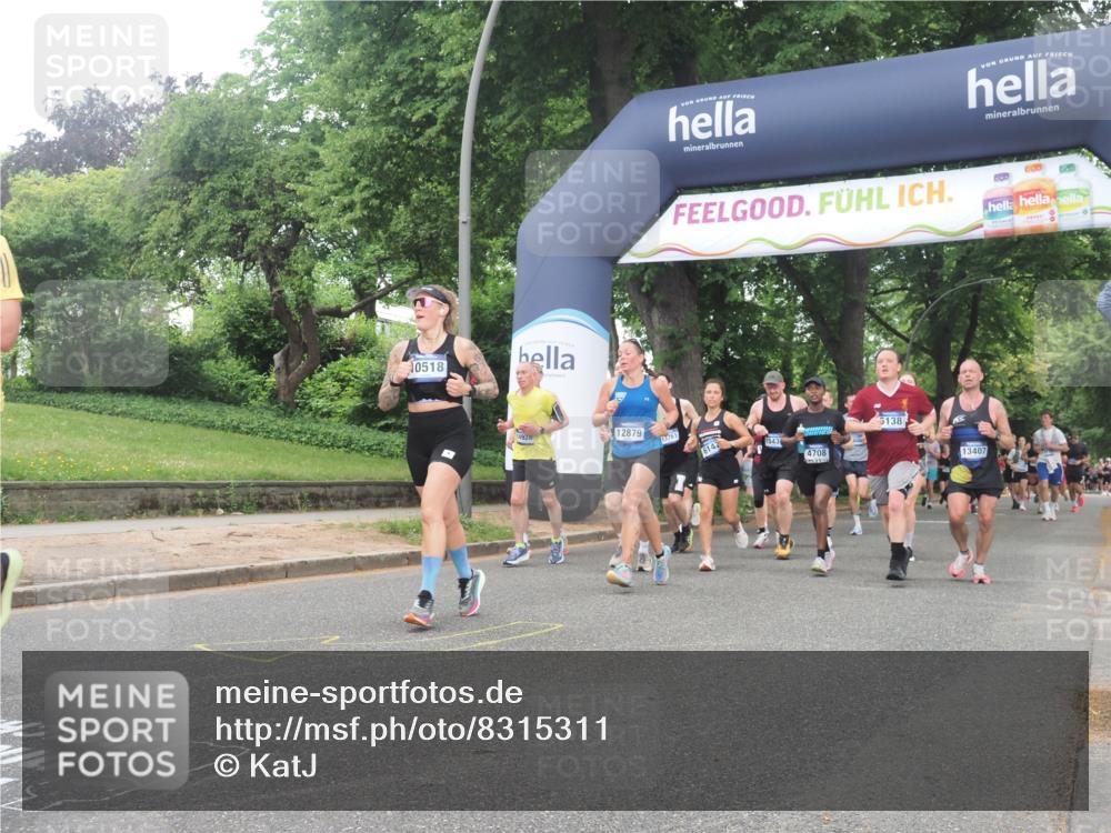 29.06.2025 - hella hamburg halbmarathon KatJ http://msf.ph/oto/8315311 29.06.2025 10:45:17 Zwischen KM18-KM19 1319, 4319, 4379, 4708, 5084, 6138, 6147, 6531, 8744 meine-sportfotos.de