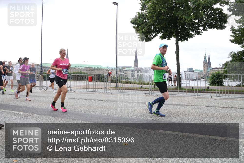 29.06.2025 - hella hamburg halbmarathon Lena Gebhardt http://msf.ph/oto/8315396 29.06.2025 10:47:09 Lombardsbrücke 12, 6485, 1073, 1185, 1286, 1363, 1463, 1523, 1593, 1607, 1704, 1720, 1961, 1999, 2148, 2162, 2211, 2320, 2327, 2537, 2555, 2556, 2665, 2981, 2994, 3277, 3406, 3407, 3823, 4184, 4202, 4239, 4296, 4325, 4342, 4483, 4806, 4895, 5111, 5114, 5700, 5796, 5895, 5953, 6255, 6256, 6485, 6496, 6740, 6879, 6995, 7073, 7412, 7430, 7431, 7630, 7631, 7827, 8105, 8131, 8486, 8553, 8684, 8706, 8915, 8953, 8967, 9018 meine-sportfotos.de