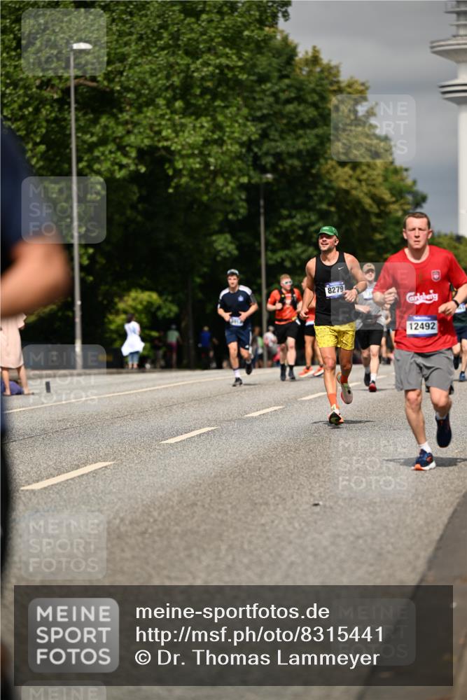 29.06.2025 - hella hamburg halbmarathon Dr. Thomas Lammeyer http://msf.ph/oto/8315441 29.06.2025 10:17:14 Kennedybrücke 1007, 1328, 1859, 2961, 2987, 3218, 3729, 4554, 4950, 5232, 5597, 5598, 6026, 7346, 8115, 8279, 8913, 9128, 9527, 10581 meine-sportfotos.de