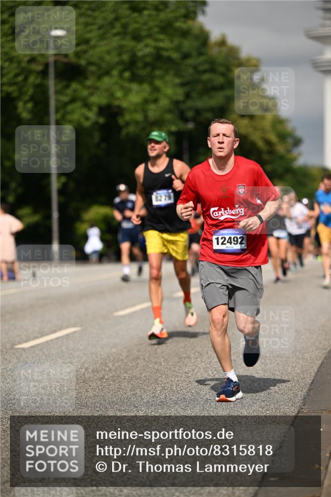 29.06.2025 - hella hamburg halbmarathon Dr. Thomas Lammeyer http://msf.ph/oto/8315818 29.06.2025 10:17:16 Kennedybrücke 1007, 1328, 1859, 2055, 2961, 2987, 3218, 3729, 4554, 4950, 5232, 5597, 5598, 6026, 7346, 7460, 8115, 8279, 8913, 9128, 9527, 10581 meine-sportfotos.de