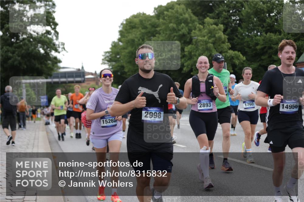 29.06.2025 - hella hamburg halbmarathon Jannik Wohlers http://msf.ph/oto/8315832 29.06.2025 10:38:50 Lombardsbrücke 1760, 1856, 1883, 2092, 2571, 2574, 2843, 2893, 2998, 3275, 3727, 3745, 4410, 4523, 4603, 4659, 4882, 6112, 6342, 6343, 6611, 7341, 7501, 7506, 7524, 7589, 7815, 8203, 8243, 8457, 9393, 9420, 9446, 9974, 9977, 10001, 10072, 10315, 10516, 10696, 10849, 11129, 11201, 11313, 11381, 11382, 11533, 11729, 12090, 12092, 12391, 12410, 12745, 13461, 13519, 13922, 14871, 14956, 15112, 15262, 15536, 15765, 16335, 16382, 16841, 16866, 16869, 16883, 16884, 17313, 17368, 17536 meine-sportfotos.de