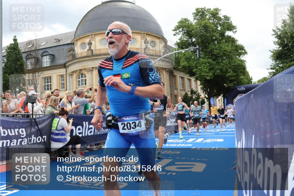 29.06.2025 - hella hamburg halbmarathon Strokosch-Dieckow http://msf.ph/oto/8315846 29.06.2025 10:57:50 Ziel 1972, 2025, 2034, 2806, 2883, 3093, 3575, 5391, 7138, 7159, 7189, 7269, 7833, 9820, 10599, 10703, 11394, 12440, 12523, 13376, 14737, 14881, 15349, 16418, 16517, 17201, 17543, 18492, 18508, 18727 meine-sportfotos.de