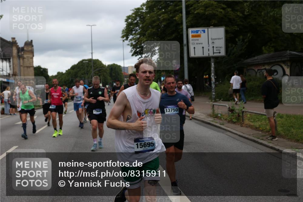 29.06.2025 - hella hamburg halbmarathon Yannick Fuchs http://msf.ph/oto/8315911 29.06.2025 10:50:46 20KM 1485, 1583, 1955, 2034, 2676, 2741, 3413, 3435, 3836, 4167, 4940, 5033, 5418, 5492, 6272, 6399, 6416, 6835, 7716, 8393, 8542, 8652, 8669, 8825, 9488, 9727, 9820, 9907, 9934, 10133, 10212, 11083, 11212, 11590, 11612, 12014, 12348, 12440, 12523, 12590, 12712, 13394, 13666, 13750, 13863, 14139, 14369, 14408, 14678, 15097, 15145, 15431, 15695, 15712, 15726, 16113, 16257, 16261, 16470, 16634, 17160, 17617, 17779, 18208, 18652, 18719, 18899, 19091, 19184 meine-sportfotos.de