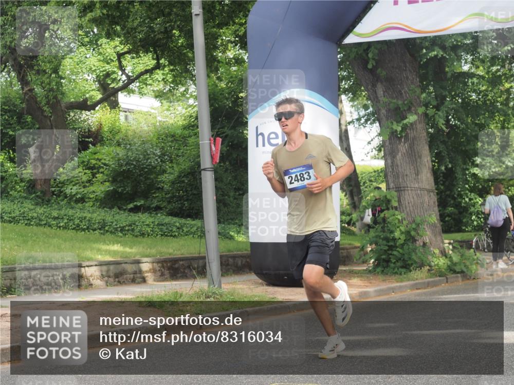 29.06.2025 - hella hamburg halbmarathon KatJ http://msf.ph/oto/8316034 29.06.2025 10:15:46 Zwischen KM18-KM19 2483, 4338, 8376 meine-sportfotos.de