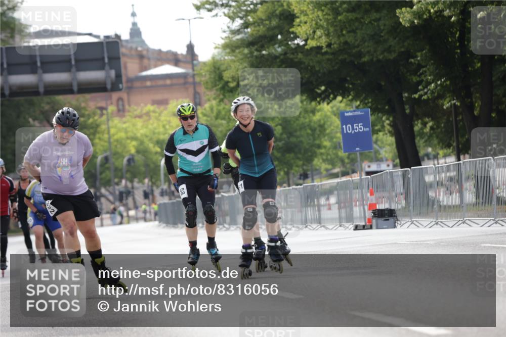 29.06.2025 - hella hamburg halbmarathon Jannik Wohlers http://msf.ph/oto/8316056 29.06.2025 08:59:33 Lombardsbrücke  meine-sportfotos.de