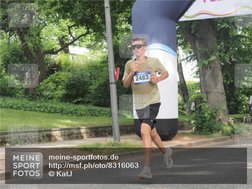 29.06.2025 - hella hamburg halbmarathon KatJ http://msf.ph/oto/8316063 29.06.2025 10:15:46 Zwischen KM18-KM19 2483, 4338, 8376 meine-sportfotos.de