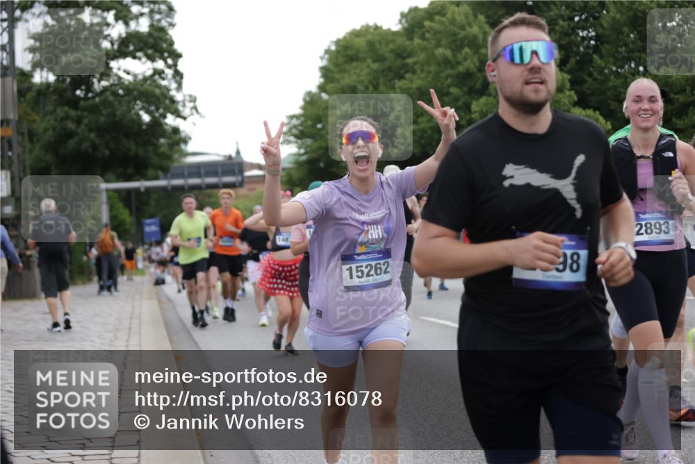 29.06.2025 - hella hamburg halbmarathon Jannik Wohlers http://msf.ph/oto/8316078 29.06.2025 10:38:51 Lombardsbrücke 1760, 1856, 1883, 2092, 2571, 2574, 2843, 2893, 2998, 3275, 3353, 3727, 4410, 4523, 4603, 4659, 4855, 4882, 6112, 6342, 6343, 6611, 7341, 7501, 7506, 7524, 7589, 7815, 8203, 8243, 8457, 9393, 9420, 9446, 9974, 9977, 10001, 10315, 10516, 10696, 10849, 11129, 11201, 11313, 11381, 11382, 11533, 11729, 12090, 12092, 12391, 12410, 12745, 13461, 13519, 14299, 14871, 14956, 15112, 15262, 15536, 15765, 16335, 16382, 16841, 16866, 16869, 16883, 16884, 17313, 17368, 17536 meine-sportfotos.de