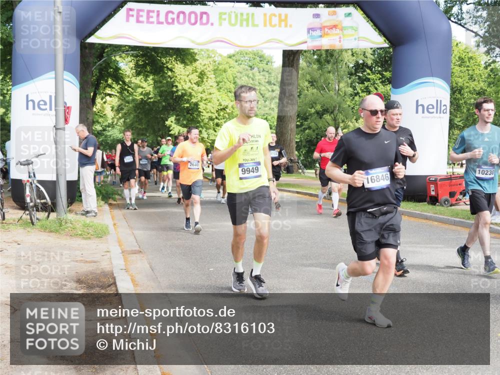 29.06.2025 - hella hamburg halbmarathon MichiJ http://msf.ph/oto/8316103 29.06.2025 11:32:38 Zwischen KM18-KM19 2640, 5569, 9704, 9949, 9980, 10230, 10617, 11074, 11923, 12715, 14127, 16512, 16846, 17196, 19157, 19158 meine-sportfotos.de