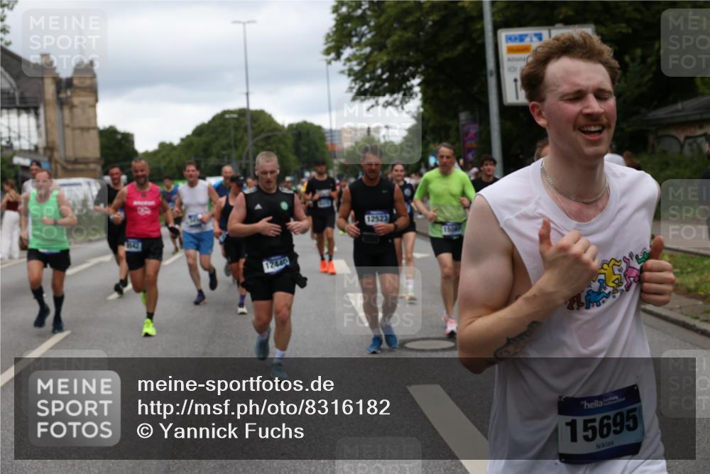 29.06.2025 - hella hamburg halbmarathon Yannick Fuchs http://msf.ph/oto/8316182 29.06.2025 10:50:46 20KM 1485, 1583, 1955, 2034, 2676, 2741, 3413, 3435, 3836, 4167, 4940, 5033, 5418, 5492, 6272, 6399, 6416, 6835, 7716, 8393, 8542, 8652, 8669, 8825, 9488, 9727, 9820, 9907, 9934, 10133, 10212, 11083, 11212, 11590, 11612, 12014, 12348, 12440, 12523, 12590, 12712, 13394, 13666, 13750, 13863, 14139, 14369, 14408, 14678, 15097, 15145, 15431, 15695, 15712, 15726, 16113, 16257, 16261, 16470, 16634, 17160, 17617, 17779, 18208, 18652, 18719, 18899, 19091, 19184 meine-sportfotos.de