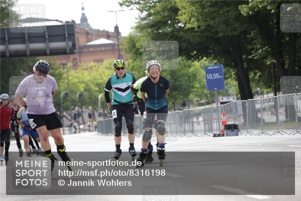 29.06.2025 - hella hamburg halbmarathon Jannik Wohlers http://msf.ph/oto/8316198 29.06.2025 08:59:34 Lombardsbrücke  meine-sportfotos.de