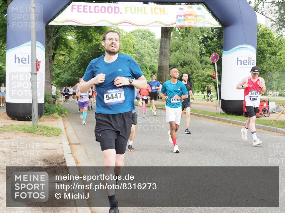 29.06.2025 - hella hamburg halbmarathon MichiJ http://msf.ph/oto/8316273 29.06.2025 10:36:37 Zwischen KM18-KM19 1320, 3947, 4933, 5447, 5705, 8302, 9126, 9638, 9661, 9924, 9965, 10053, 10750, 12035, 12840, 14257, 15981, 16000, 17753, 18350 meine-sportfotos.de