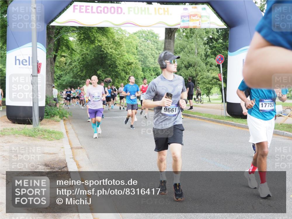 29.06.2025 - hella hamburg halbmarathon MichiJ http://msf.ph/oto/8316417 29.06.2025 10:36:38 Zwischen KM18-KM19 1086, 1320, 3947, 4933, 5447, 8302, 9661, 9924, 9965, 10053, 10750, 12035, 12094, 12840, 13269, 14257, 14990, 15981, 16000, 17753, 18350 meine-sportfotos.de