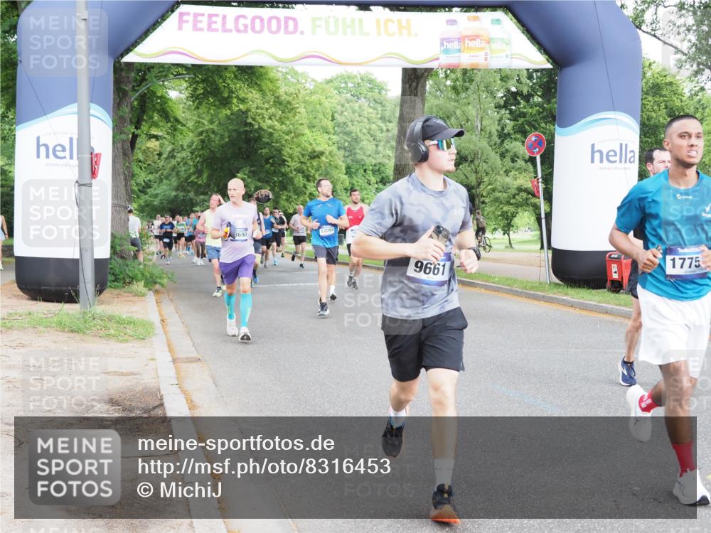 29.06.2025 - hella hamburg halbmarathon MichiJ http://msf.ph/oto/8316453 29.06.2025 10:36:38 Zwischen KM18-KM19 1086, 1320, 3947, 4933, 5447, 8302, 9661, 9924, 9965, 10053, 10750, 12035, 12094, 12840, 13269, 14257, 14990, 15981, 16000, 17753, 18350 meine-sportfotos.de