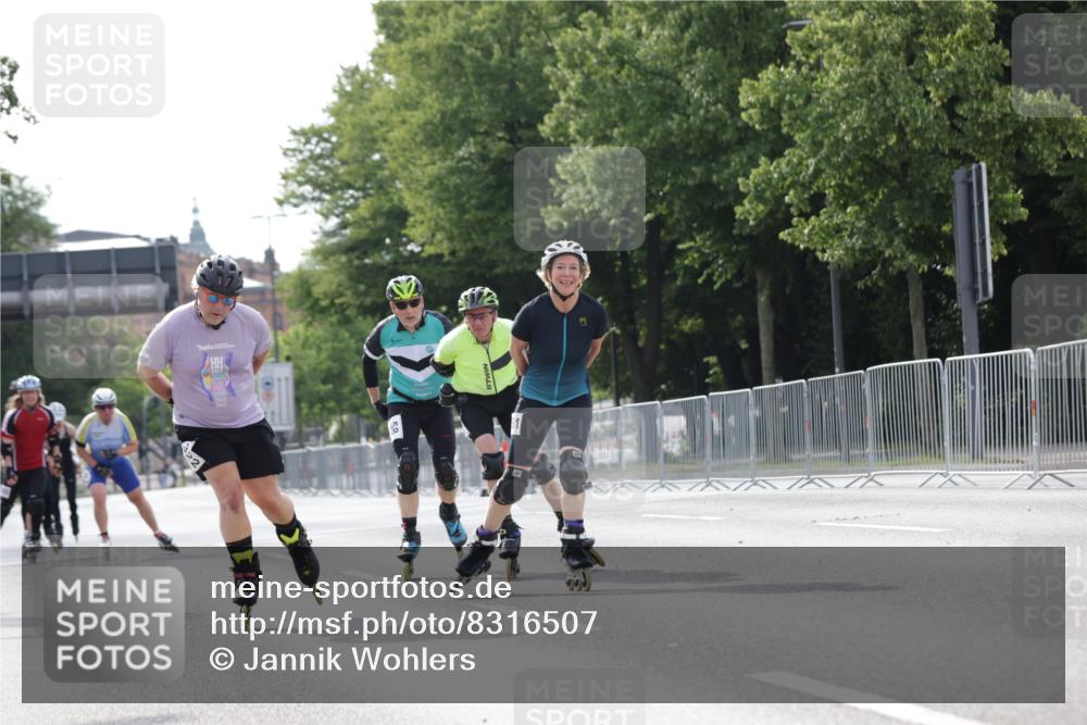 29.06.2025 - hella hamburg halbmarathon Jannik Wohlers http://msf.ph/oto/8316507 29.06.2025 08:59:35 Lombardsbrücke  meine-sportfotos.de