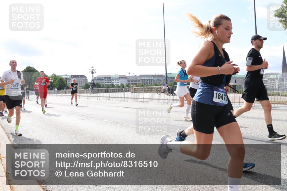 29.06.2025 - hella hamburg halbmarathon Lena Gebhardt http://msf.ph/oto/8316510 29.06.2025 10:12:36 Lombardsbrücke 454, 7014, 8971, 16473, 1062, 1249, 1610, 1785, 1790, 1850, 1851, 1939, 2531, 2661, 2891, 2963, 2964, 3182, 3248, 3262, 3746, 4453, 4499, 4554, 5150, 5166, 5176, 5597, 5598, 6207, 6822, 6871, 6966, 7014, 7474, 7907, 8917, 8971, 9253, 9254, 9405, 9705, 10581, 10685, 11025, 11509, 12456, 13566, 13816, 14060, 14313, 14540, 14863, 14868, 14869, 15012, 15369, 16379, 16473, 16826, 16911, 17061, 17994, 18178, 18429, 18493 meine-sportfotos.de
