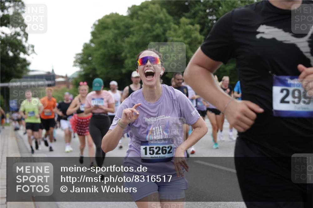 29.06.2025 - hella hamburg halbmarathon Jannik Wohlers http://msf.ph/oto/8316517 29.06.2025 10:38:51 Lombardsbrücke 1760, 1856, 1883, 2092, 2571, 2574, 2843, 2893, 2998, 3275, 3353, 3727, 4410, 4523, 4603, 4659, 4855, 4882, 6112, 6342, 6343, 6611, 7341, 7501, 7506, 7524, 7589, 7815, 8203, 8243, 8457, 9393, 9420, 9446, 9974, 9977, 10001, 10315, 10516, 10696, 10849, 11129, 11201, 11313, 11381, 11382, 11533, 11729, 12090, 12092, 12391, 12410, 12745, 13461, 13519, 14299, 14871, 14956, 15112, 15262, 15536, 15765, 16335, 16382, 16841, 16866, 16869, 16883, 16884, 17313, 17368, 17536 meine-sportfotos.de