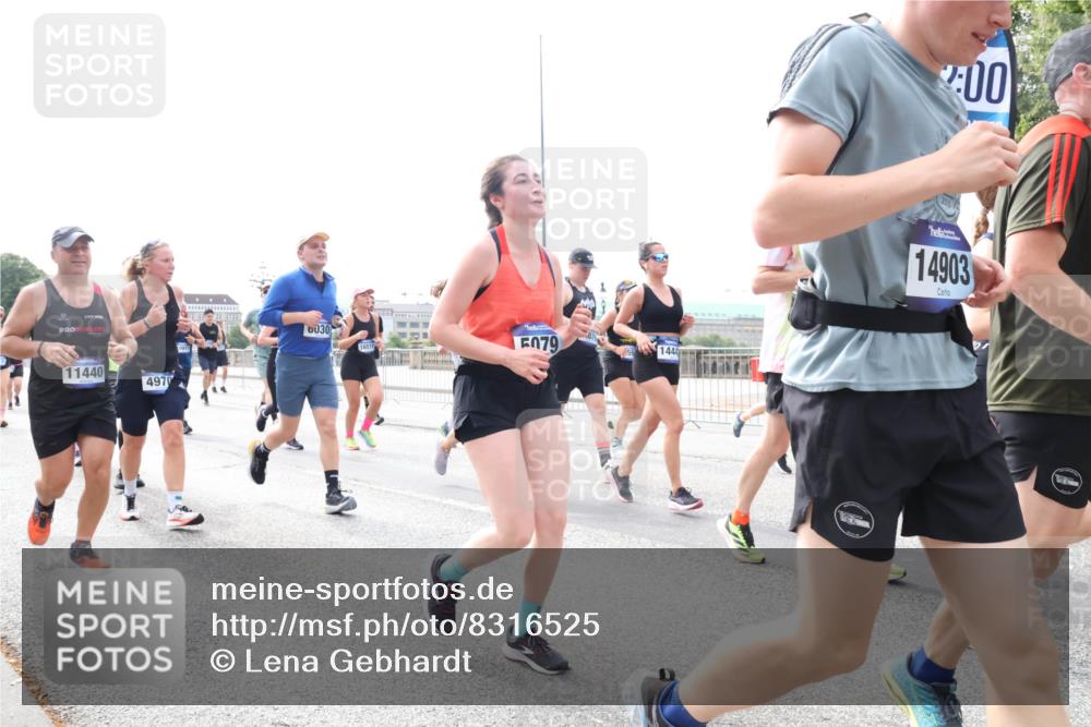 29.06.2025 - hella hamburg halbmarathon Lena Gebhardt http://msf.ph/oto/8316525 29.06.2025 10:22:26 Lombardsbrücke 11440, 4970, 6030, 16511, 079, 1445, 00, 14903, 1003, 1187, 1294, 1419, 1598, 1963, 2009, 2022, 2063, 2294, 2351, 2479, 2514, 2744, 2886, 3050, 3108, 3172, 3430, 3457, 3458, 3511, 3600, 3601, 3768, 3910, 3946, 4113, 4114, 4131, 4366, 4556, 4559, 4829, 4969, 4970, 5079, 5223, 5343, 5798, 5838, 6030, 6048, 6049, 6303, 6307, 6347, 6820, 6826, 6881, 6899, 6977, 7097, 7188, 7190, 7276, 7529, 7794, 7925, 8355, 8431, 8511, 8855, 8860, 8884, 8931, 8954, 9256 meine-sportfotos.de