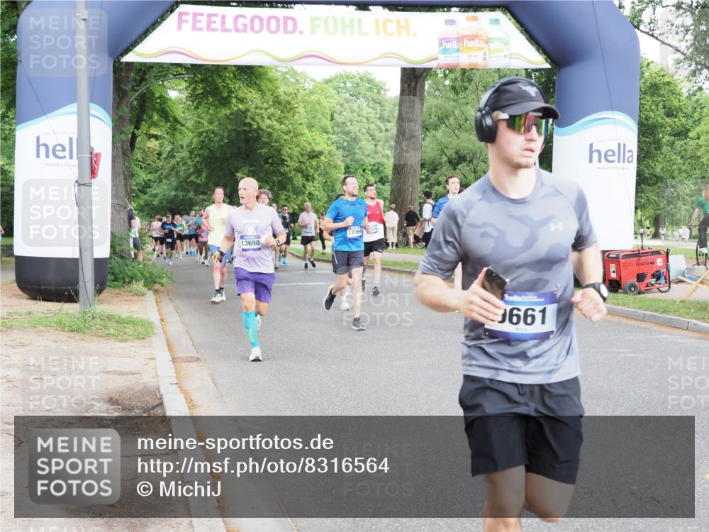 29.06.2025 - hella hamburg halbmarathon MichiJ http://msf.ph/oto/8316564 29.06.2025 10:36:38 Zwischen KM18-KM19 1086, 1320, 3947, 4933, 5447, 8302, 9661, 9924, 9965, 10053, 10750, 12035, 12094, 12840, 13269, 14257, 14990, 15981, 16000, 17753, 18350 meine-sportfotos.de