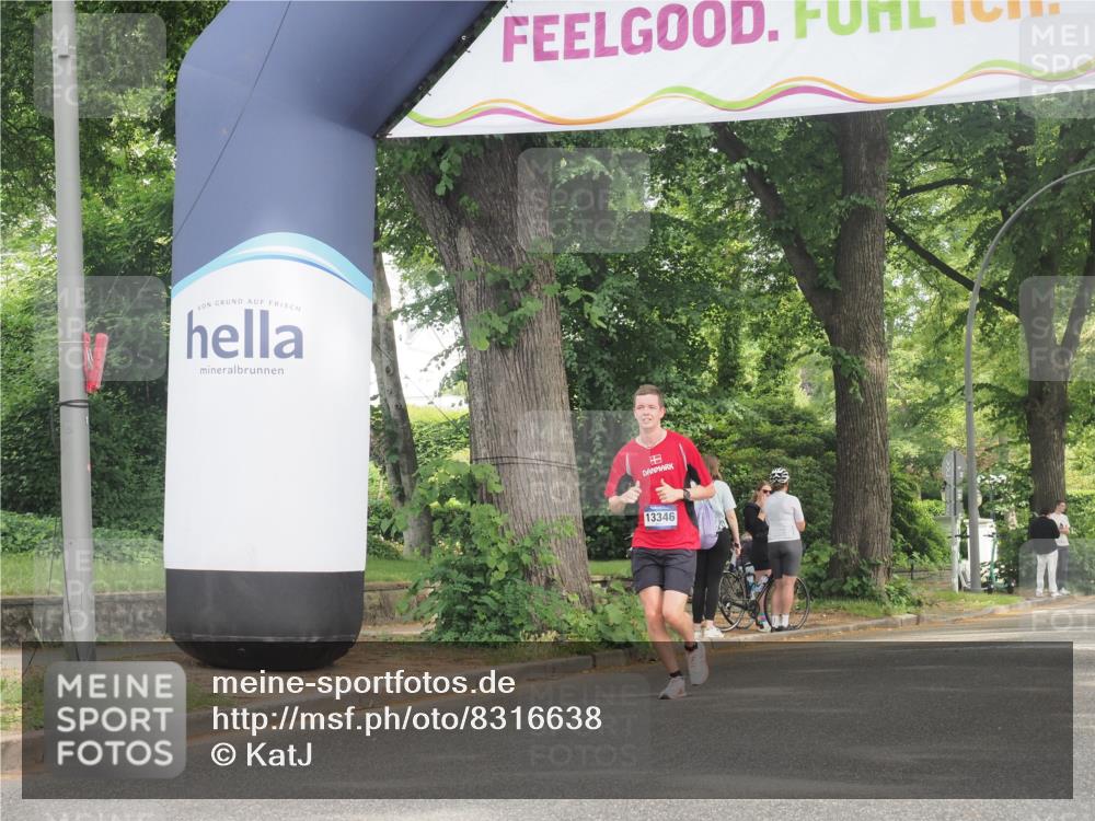 29.06.2025 - hella hamburg halbmarathon KatJ http://msf.ph/oto/8316638 29.06.2025 10:15:52 Zwischen KM18-KM19 2483 meine-sportfotos.de