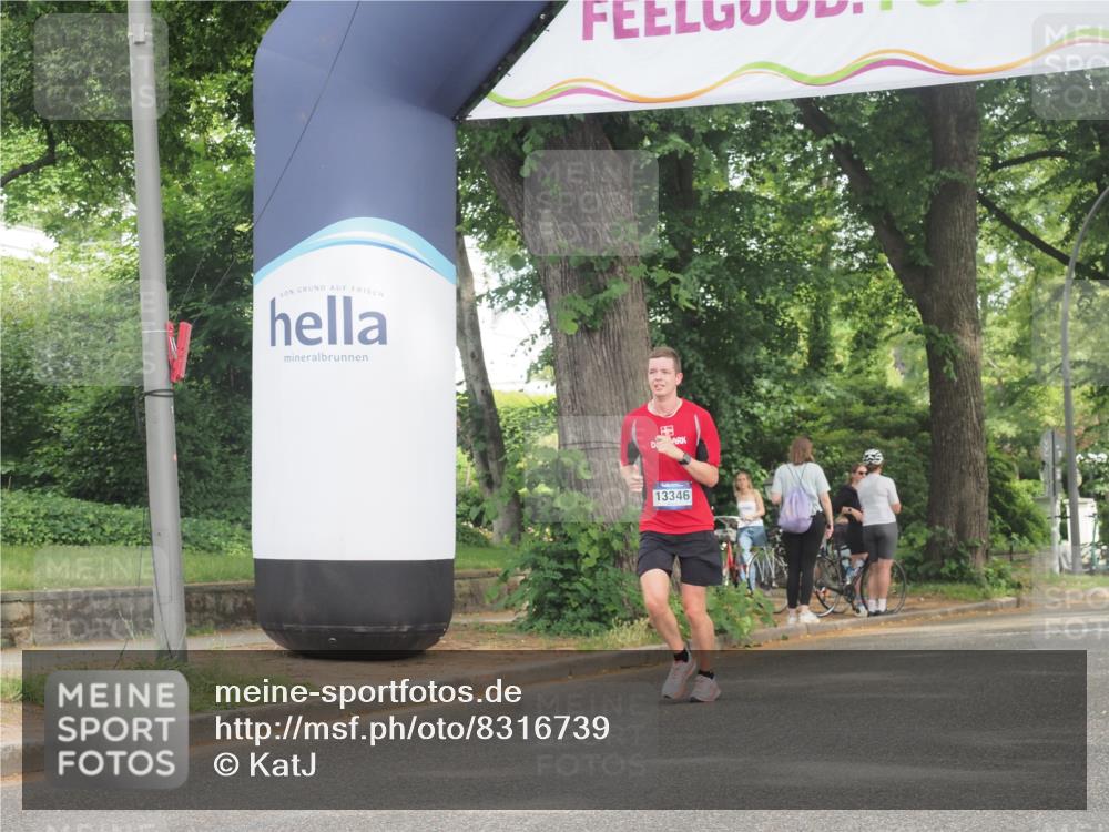 29.06.2025 - hella hamburg halbmarathon KatJ http://msf.ph/oto/8316739 29.06.2025 10:15:53 Zwischen KM18-KM19 2483 meine-sportfotos.de