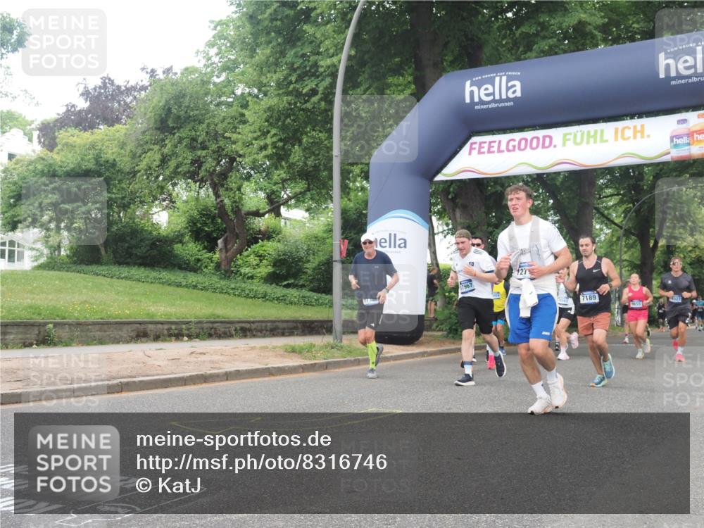 29.06.2025 - hella hamburg halbmarathon KatJ http://msf.ph/oto/8316746 29.06.2025 10:45:22 Zwischen KM18-KM19 1319, 4708, 4767, 5084, 6138, 6147, 7189, 8744 meine-sportfotos.de