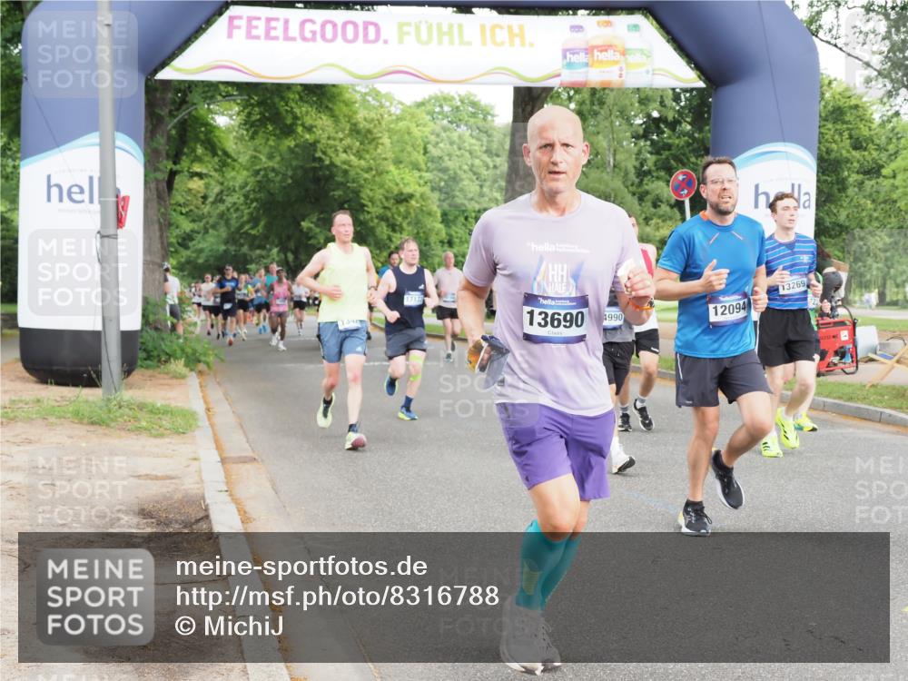 29.06.2025 - hella hamburg halbmarathon MichiJ http://msf.ph/oto/8316788 29.06.2025 10:36:40 Zwischen KM18-KM19 1086, 1320, 1342, 3947, 4933, 5447, 9661, 9723, 9924, 10750, 12094, 13269, 13690, 14257, 14990, 15981, 16000, 17173, 17753, 18058 meine-sportfotos.de