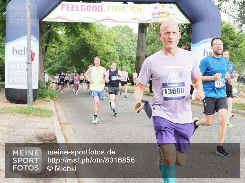 29.06.2025 - hella hamburg halbmarathon MichiJ http://msf.ph/oto/8316856 29.06.2025 10:36:41 Zwischen KM18-KM19 1086, 1342, 3947, 5447, 9661, 9723, 9924, 12094, 13269, 13690, 14257, 14990, 15981, 17173, 17753, 18058 meine-sportfotos.de